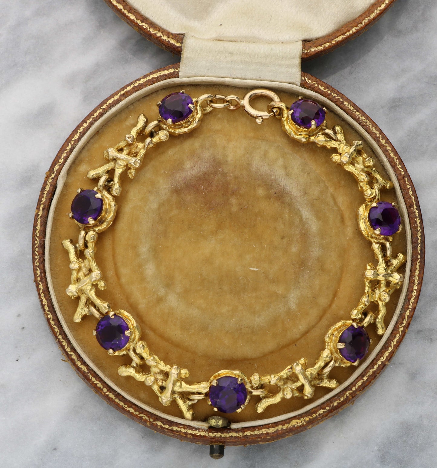 9ct amethyst bracelet