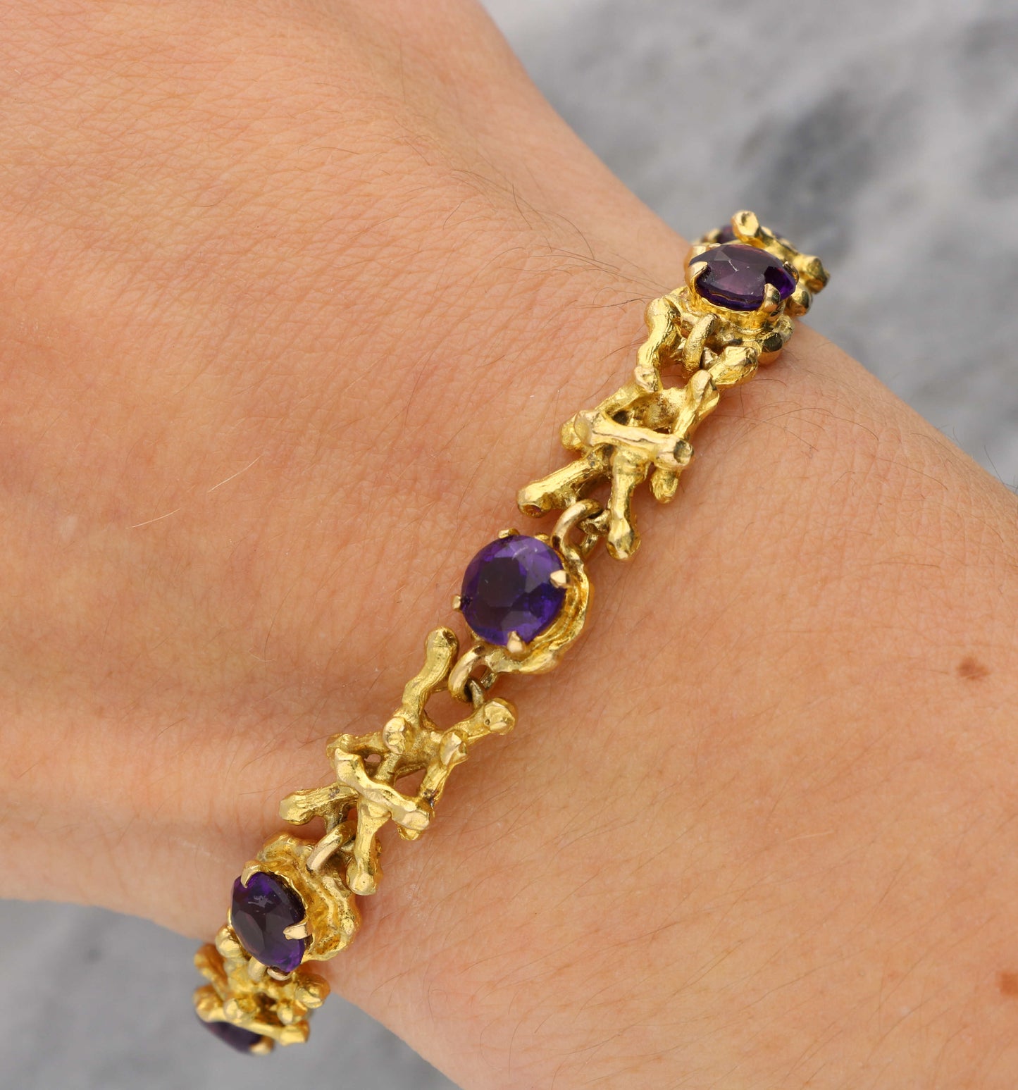 9ct amethyst bracelet