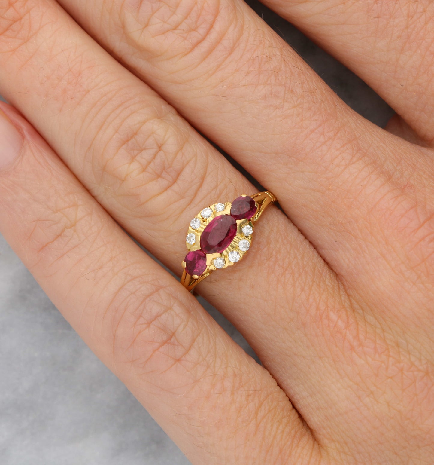 18ct ruby and diamond ring