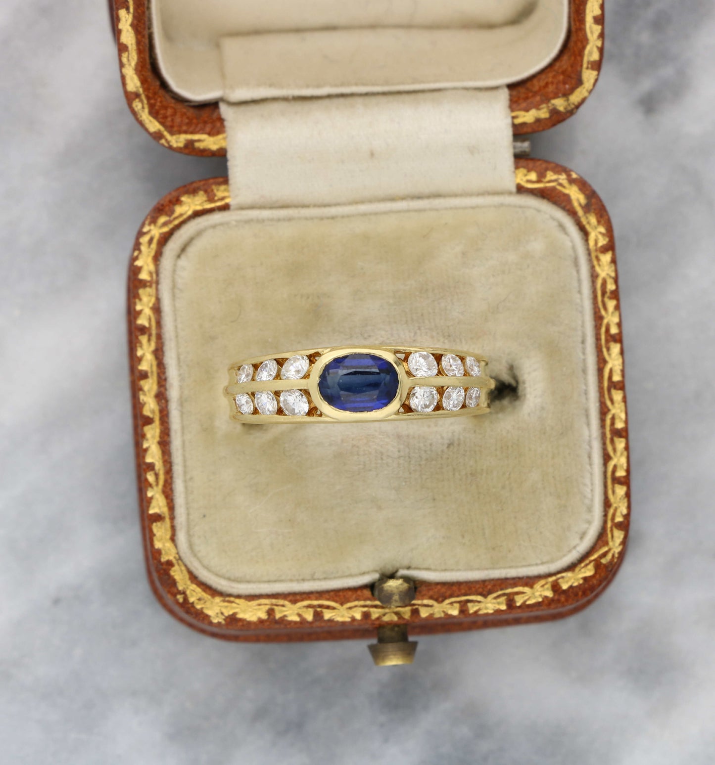 18ct Kutchinsky sapphire and diamond ring