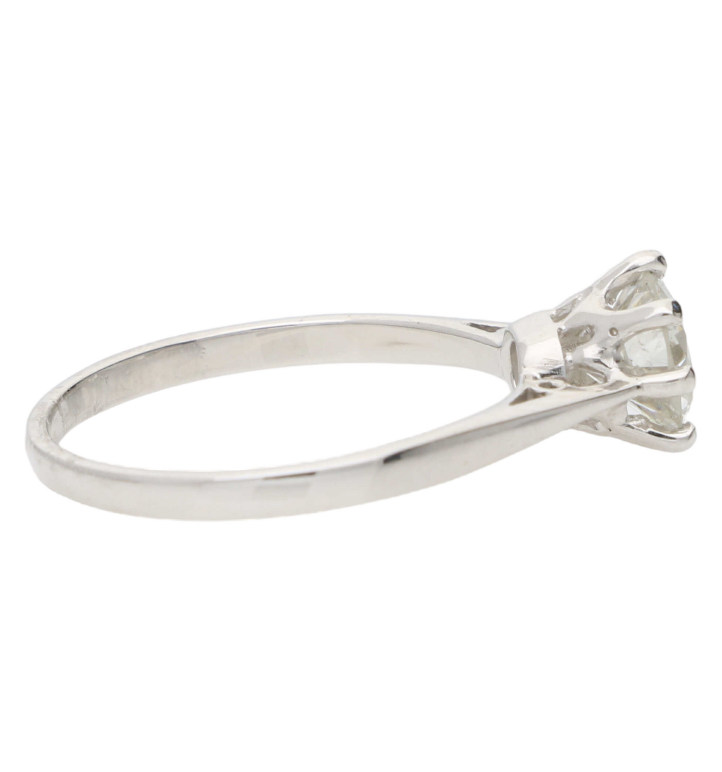 18ct 1.04ct diamond solitaire engagement ring