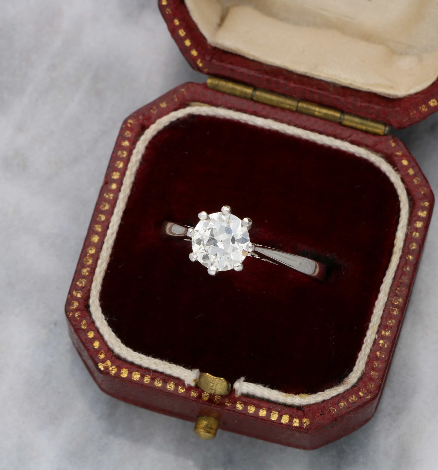 18ct 1.04ct diamond solitaire engagement ring