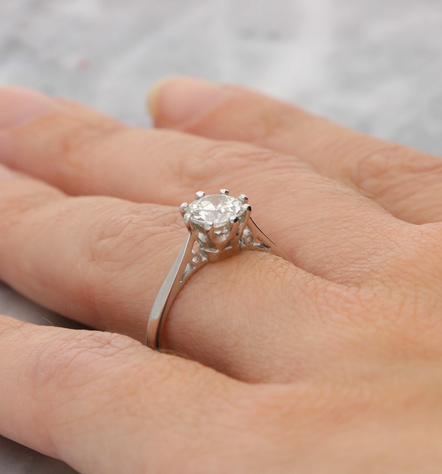 18ct 1.04ct diamond solitaire engagement ring