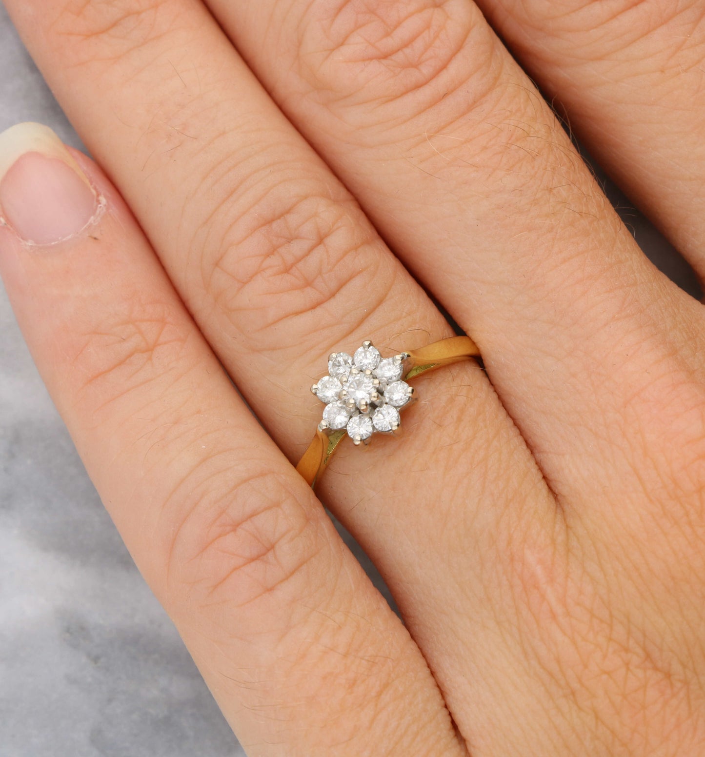 18ct diamond cluster ring