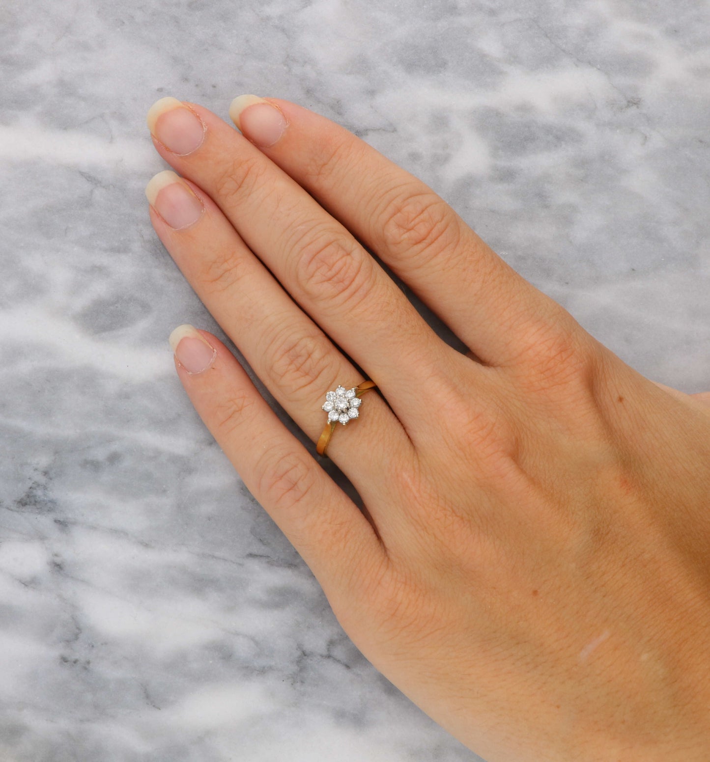18ct diamond cluster ring