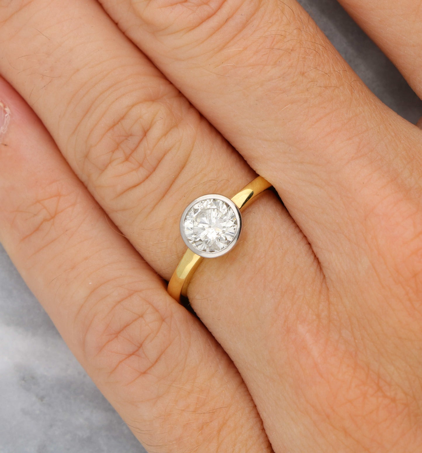 18ct diamond solitaire engagement ring