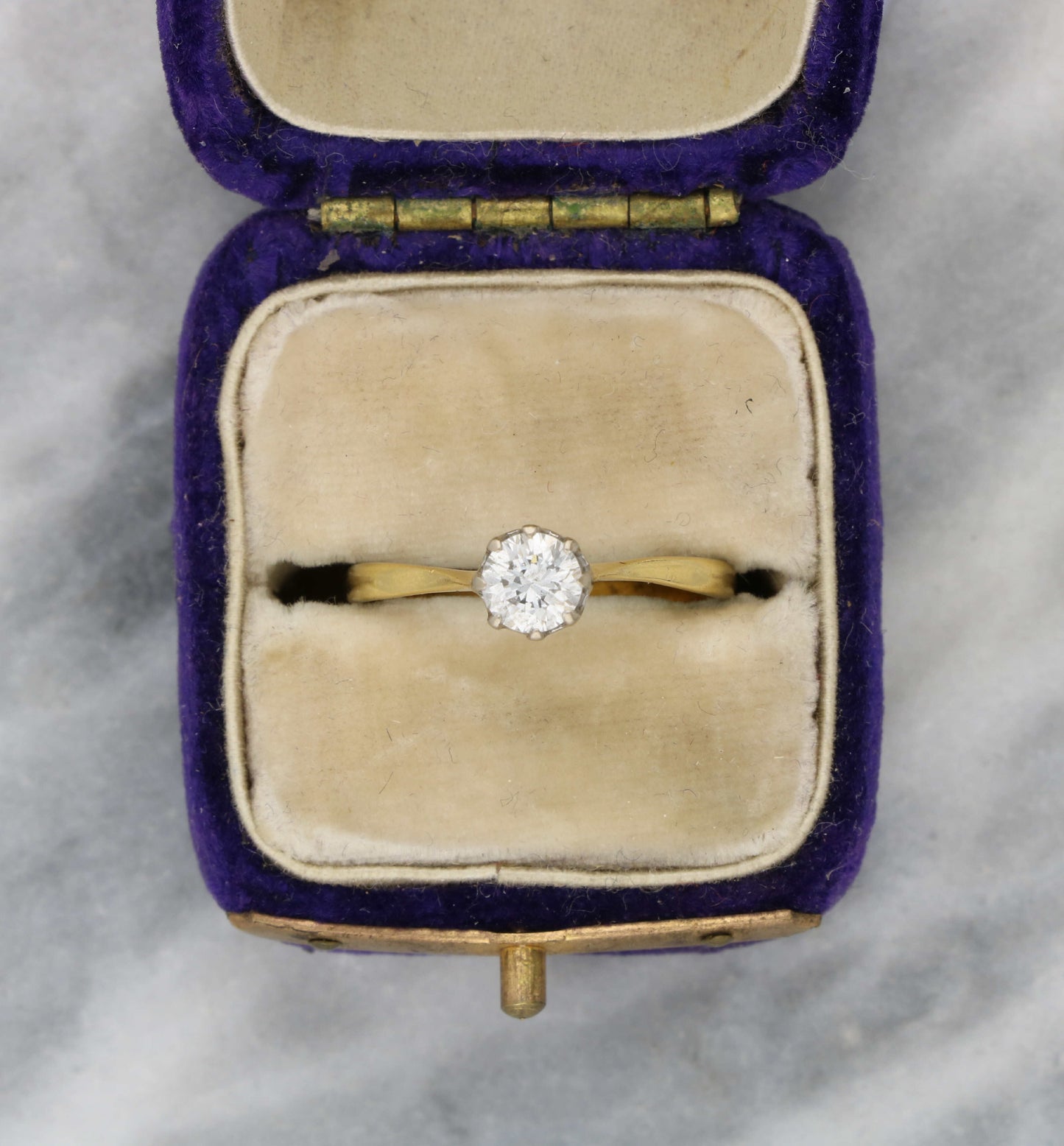 18ct diamond solitaire engagement ring