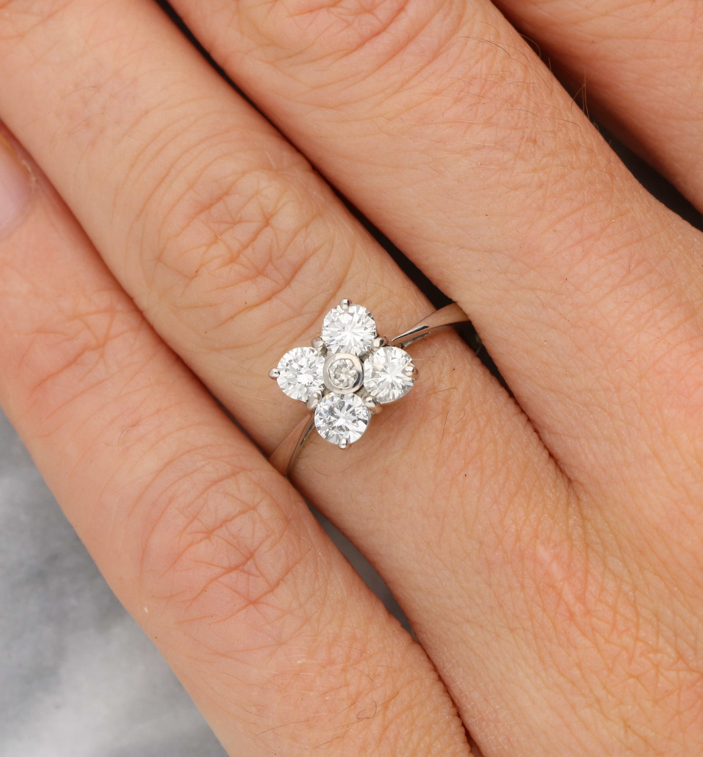 18ct diamond ring
