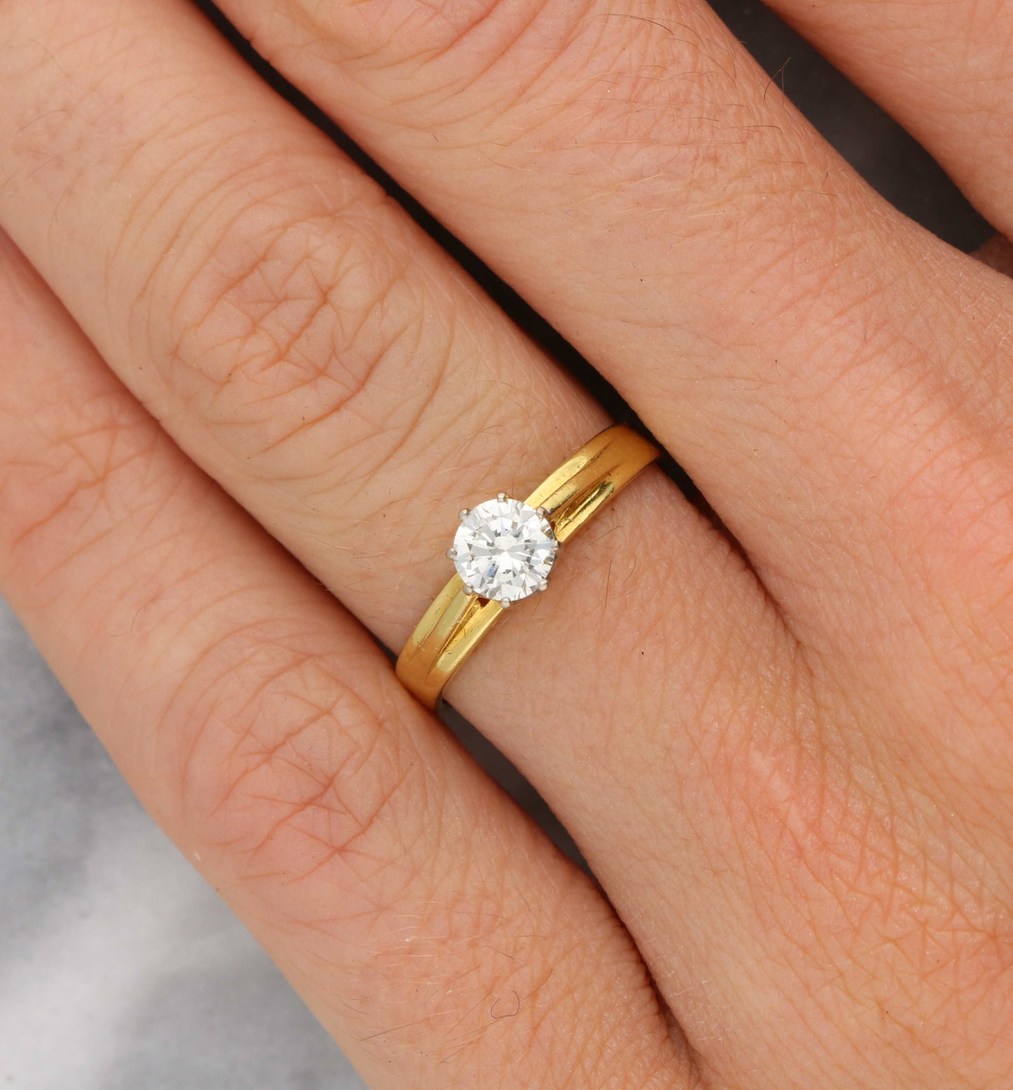 18ct diamond solitaire engagement ring