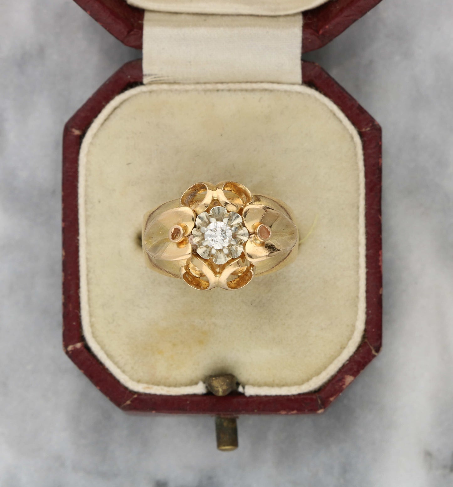 French 18ct diamond-set ring