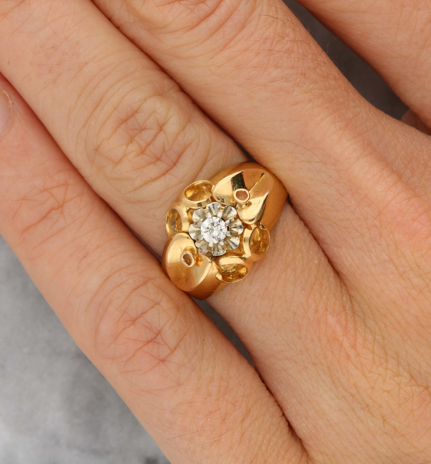 French 18ct diamond-set ring