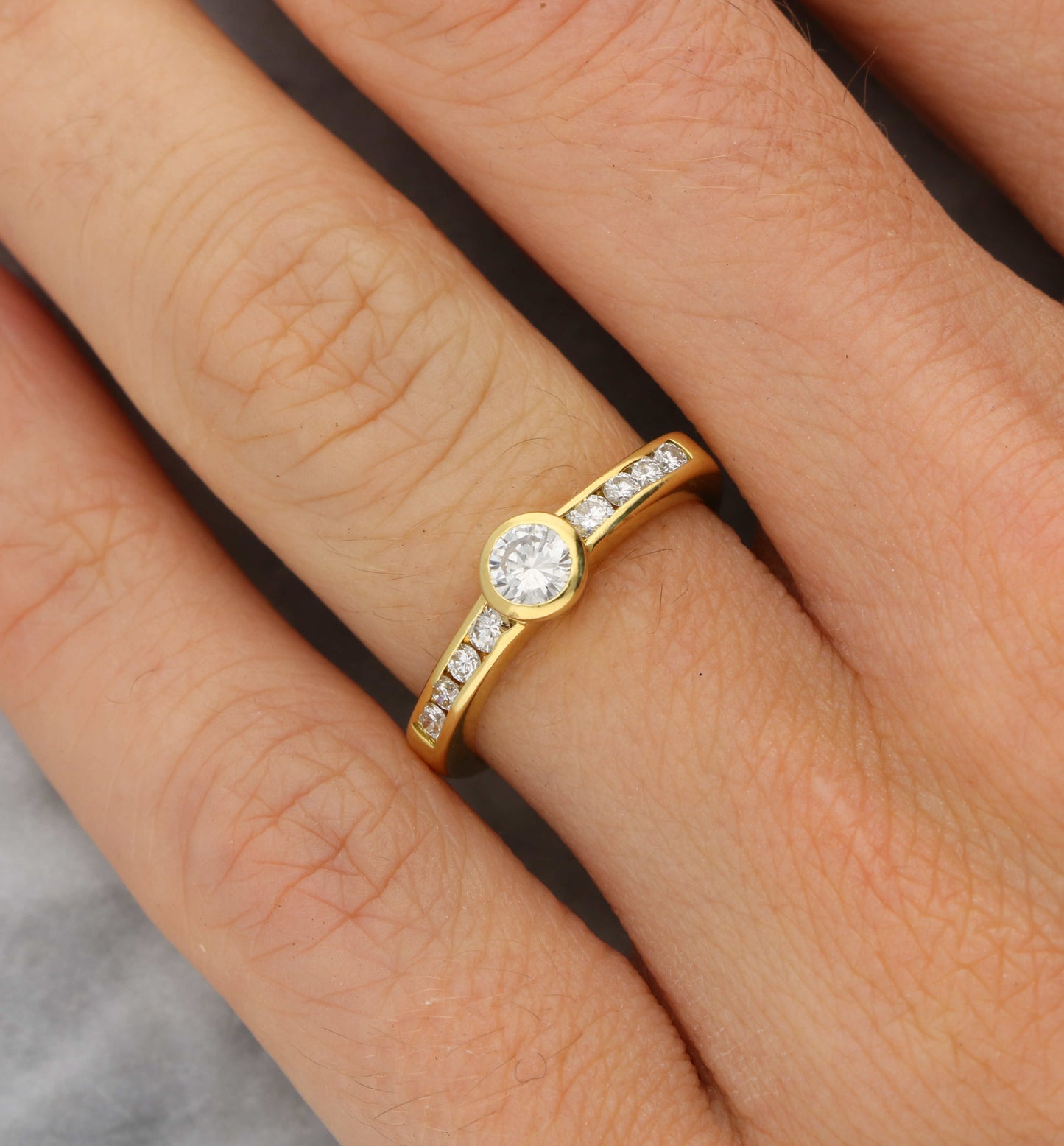18ct diamond engagement ring