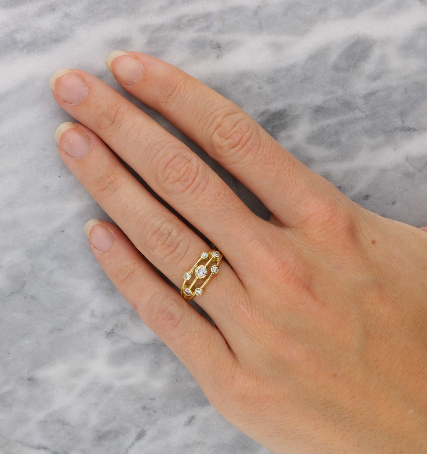 18ct diamond bubble ring