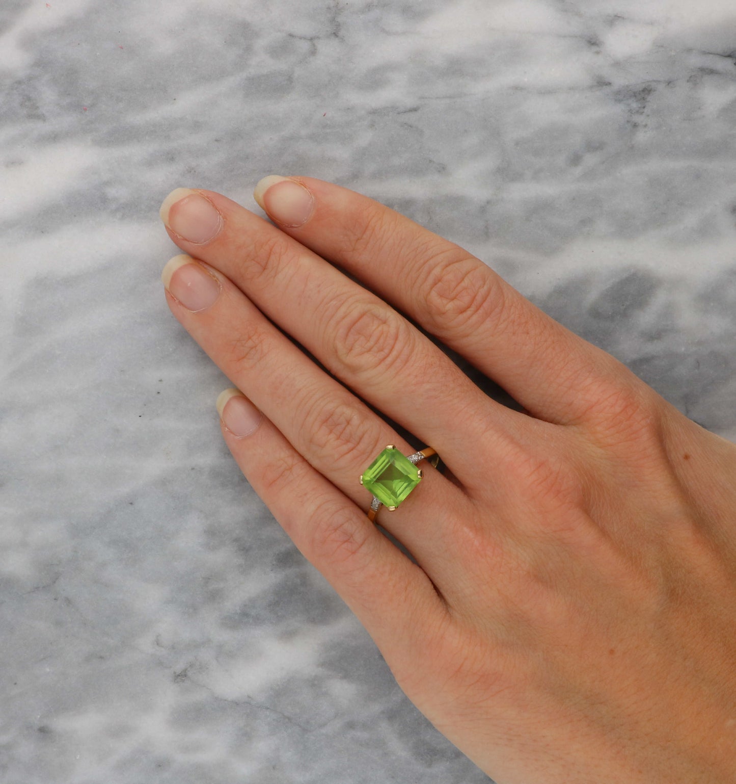 18ct peridot and rose-cut diamond ring