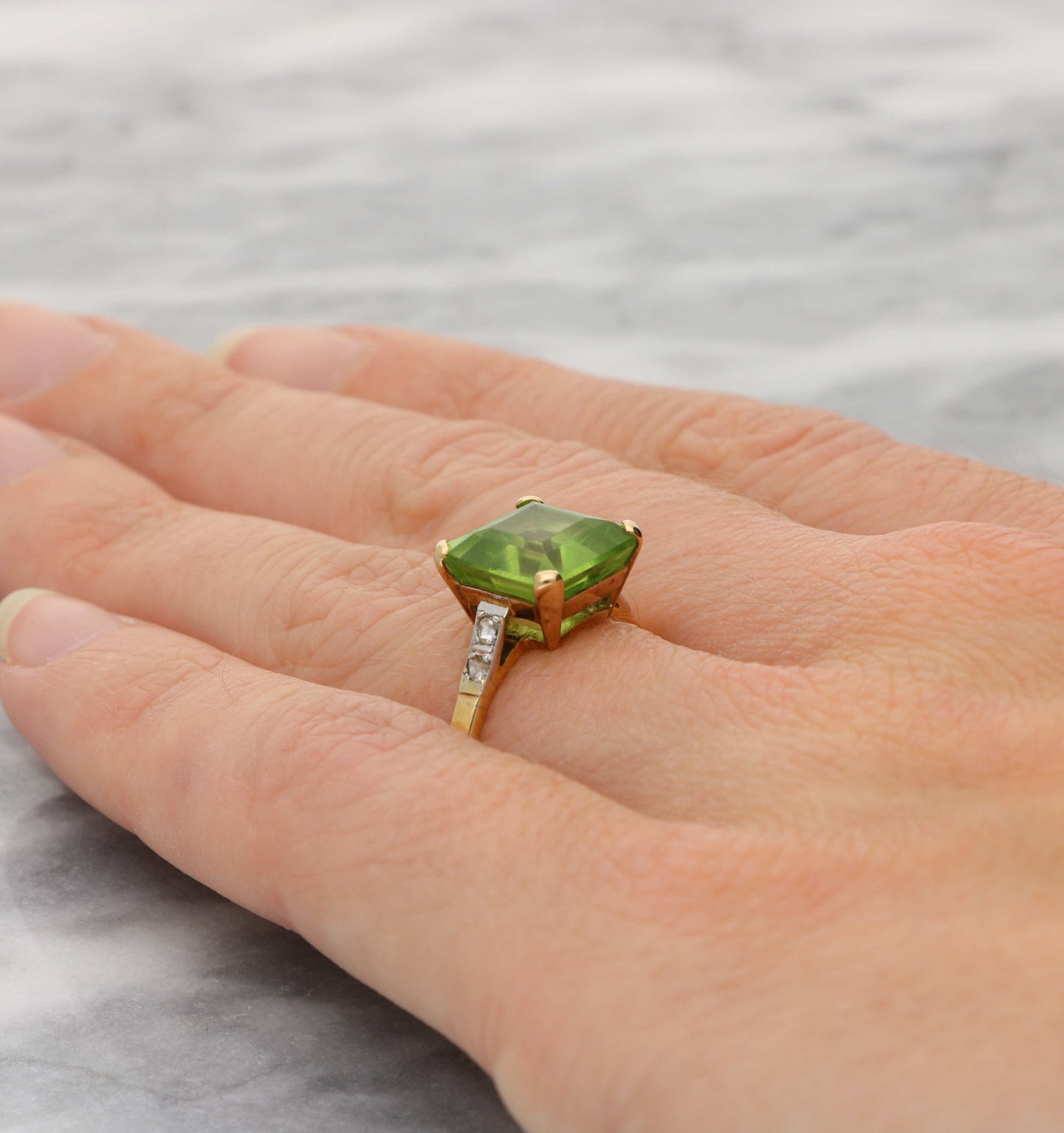 18ct peridot and rose-cut diamond ring