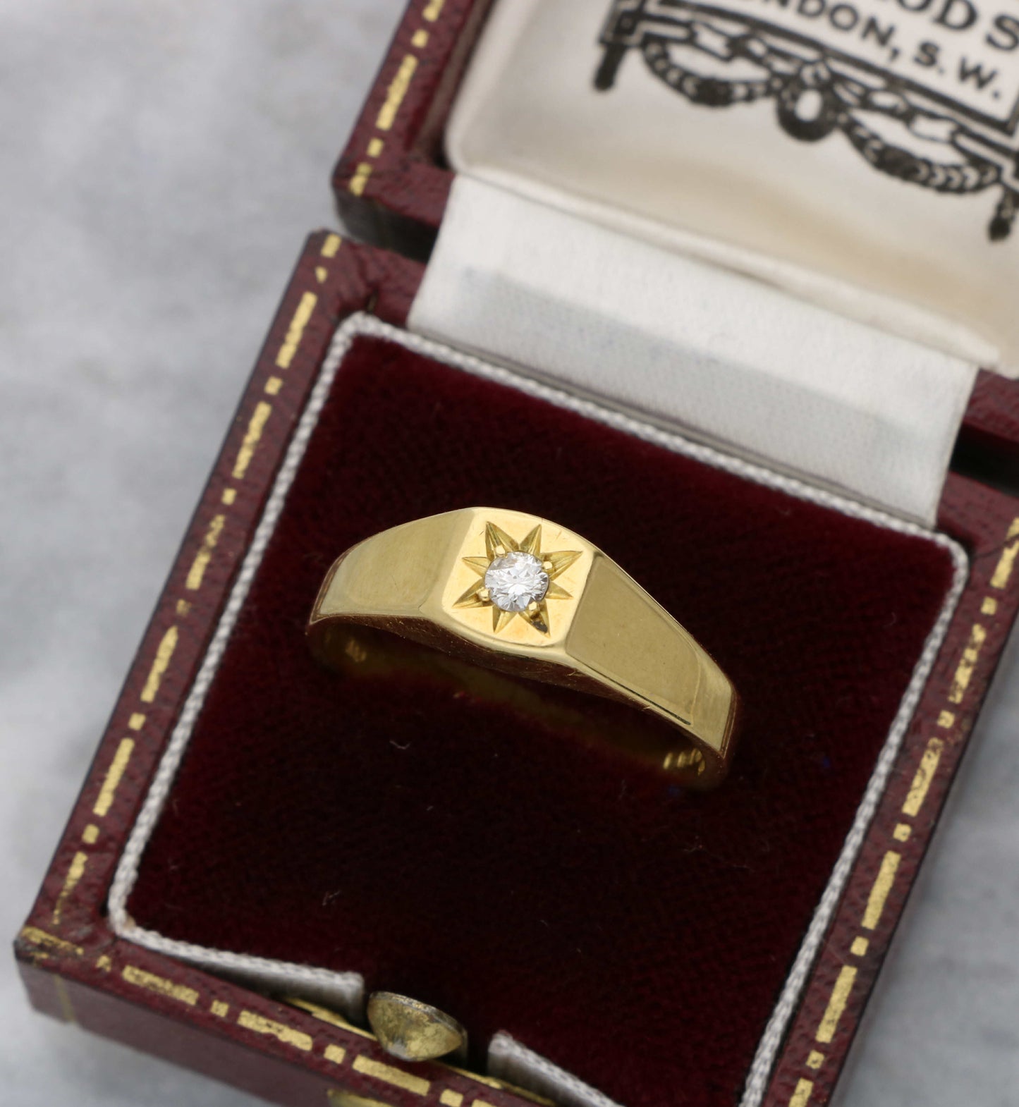 18ct diamond signet ring