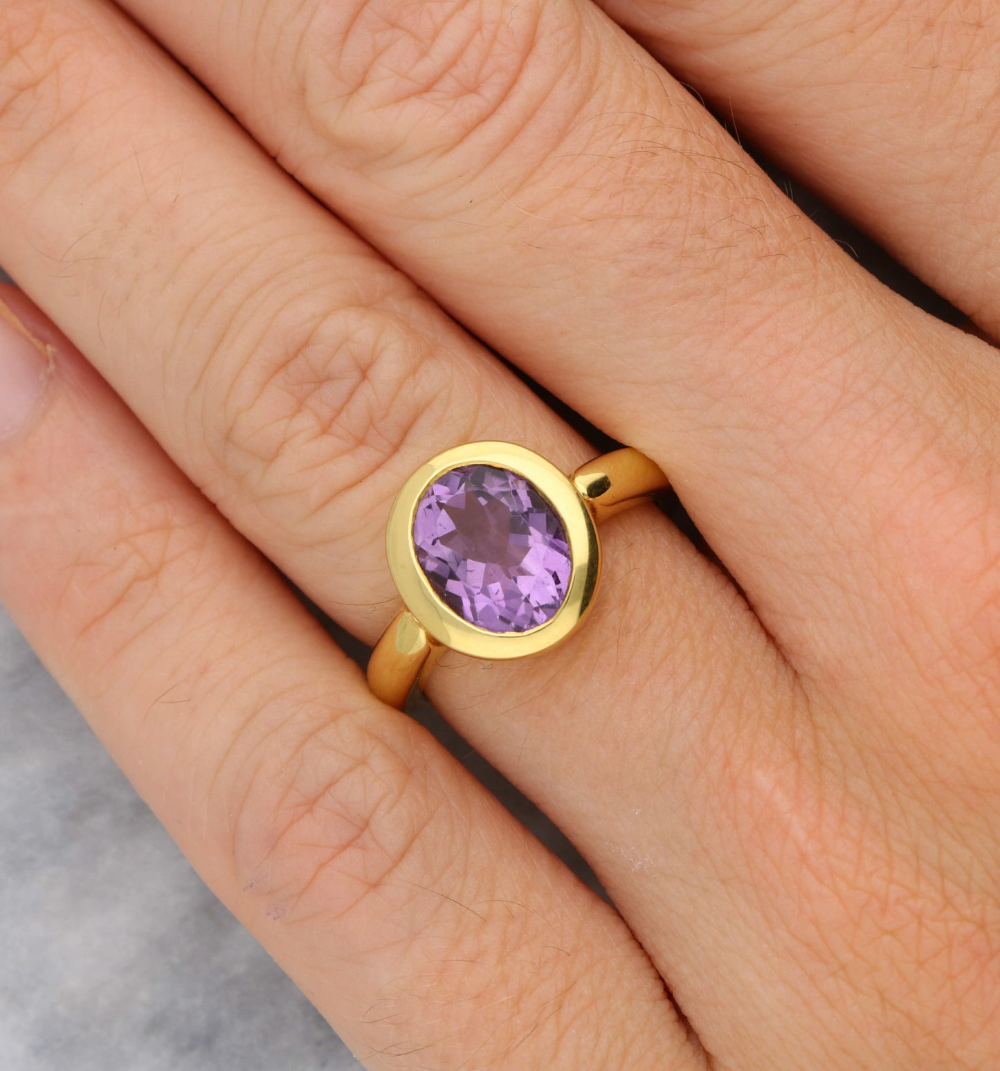 18ct amethyst ring