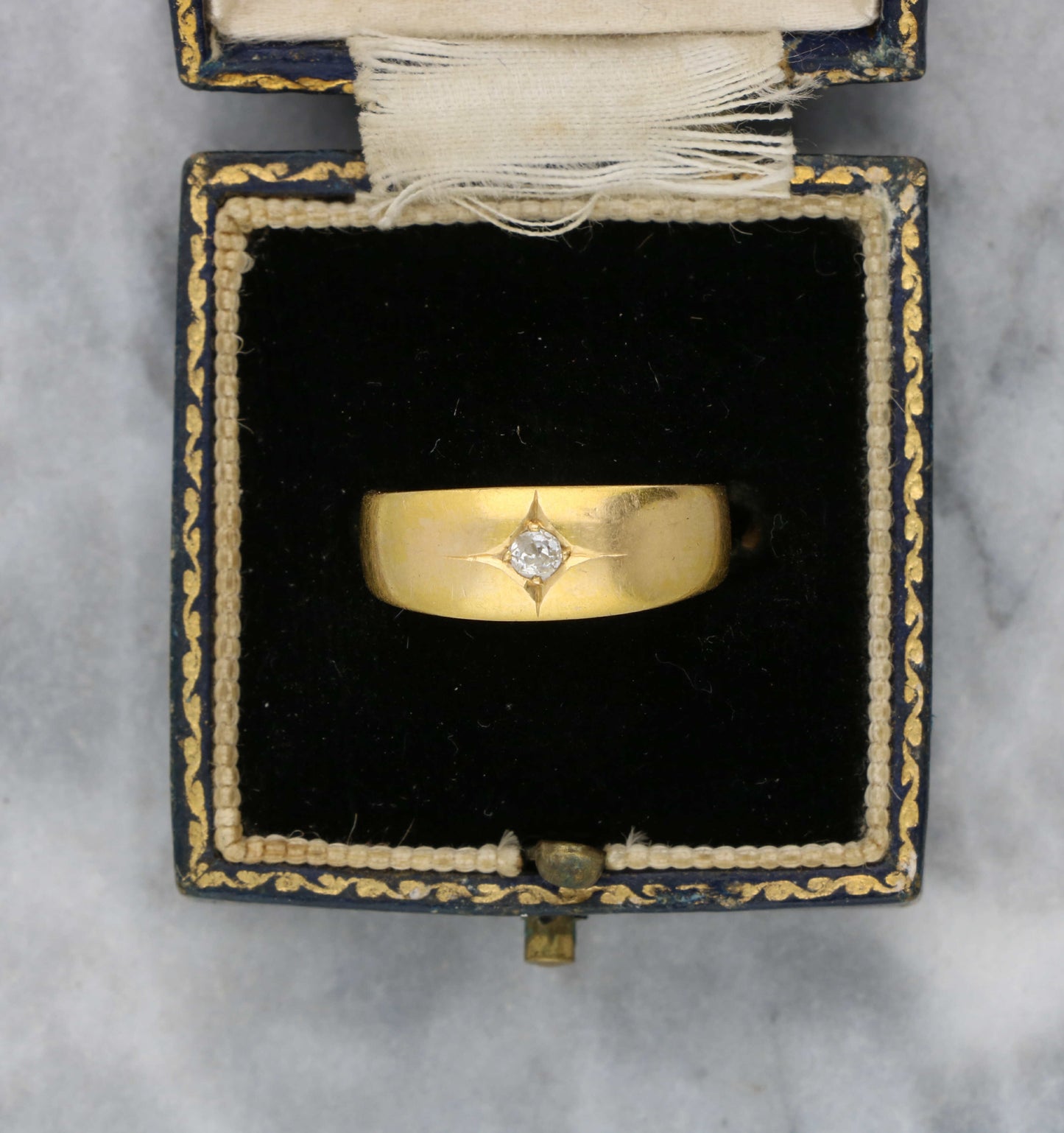 18ct old cut diamond ring