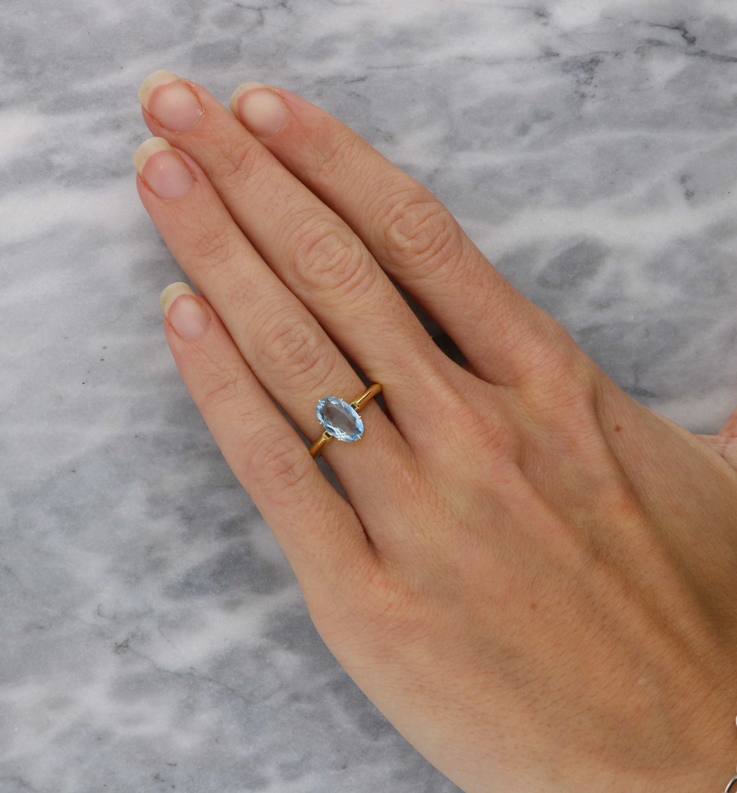 18ct 1.42ct aquamarine ring