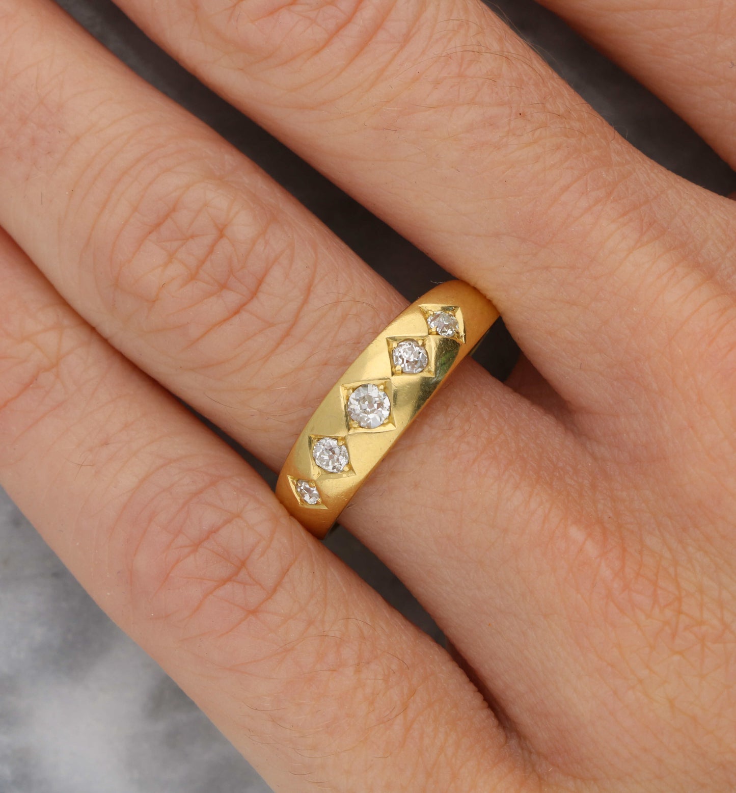 Antique 18ct old cut diamond 5 stone ring