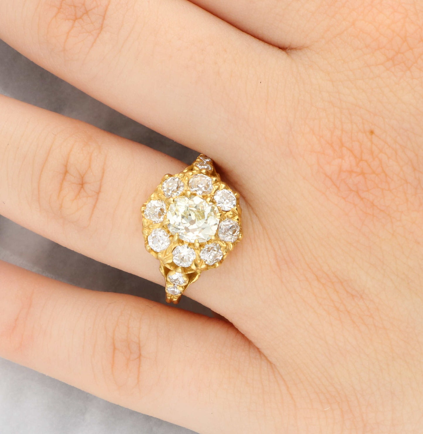 18ct Old Cut Diamond Cluster Ring