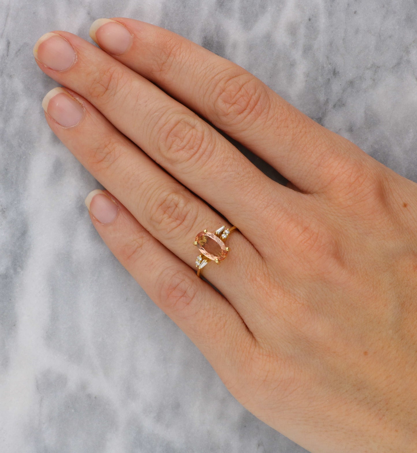 18ct topaz and diamond ring