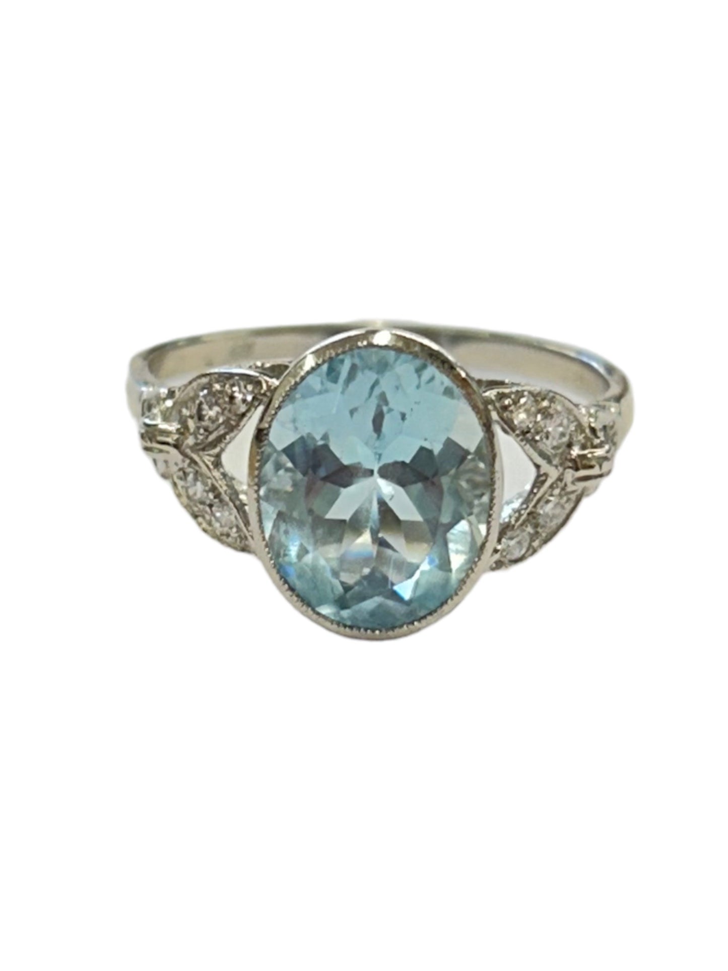 Platinum aquamarine and diamond ring