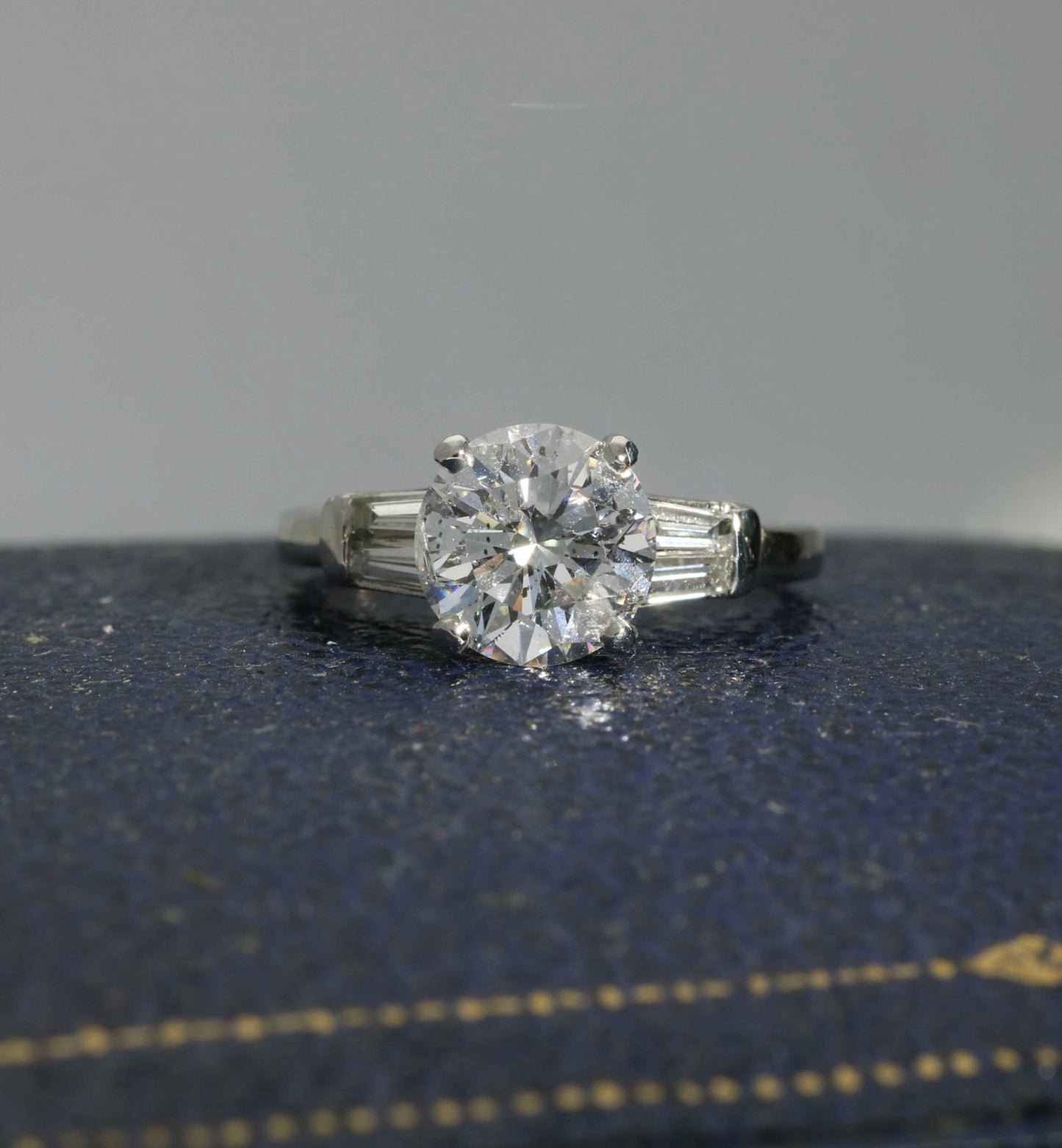 Platinum 2.55ct diamond ring