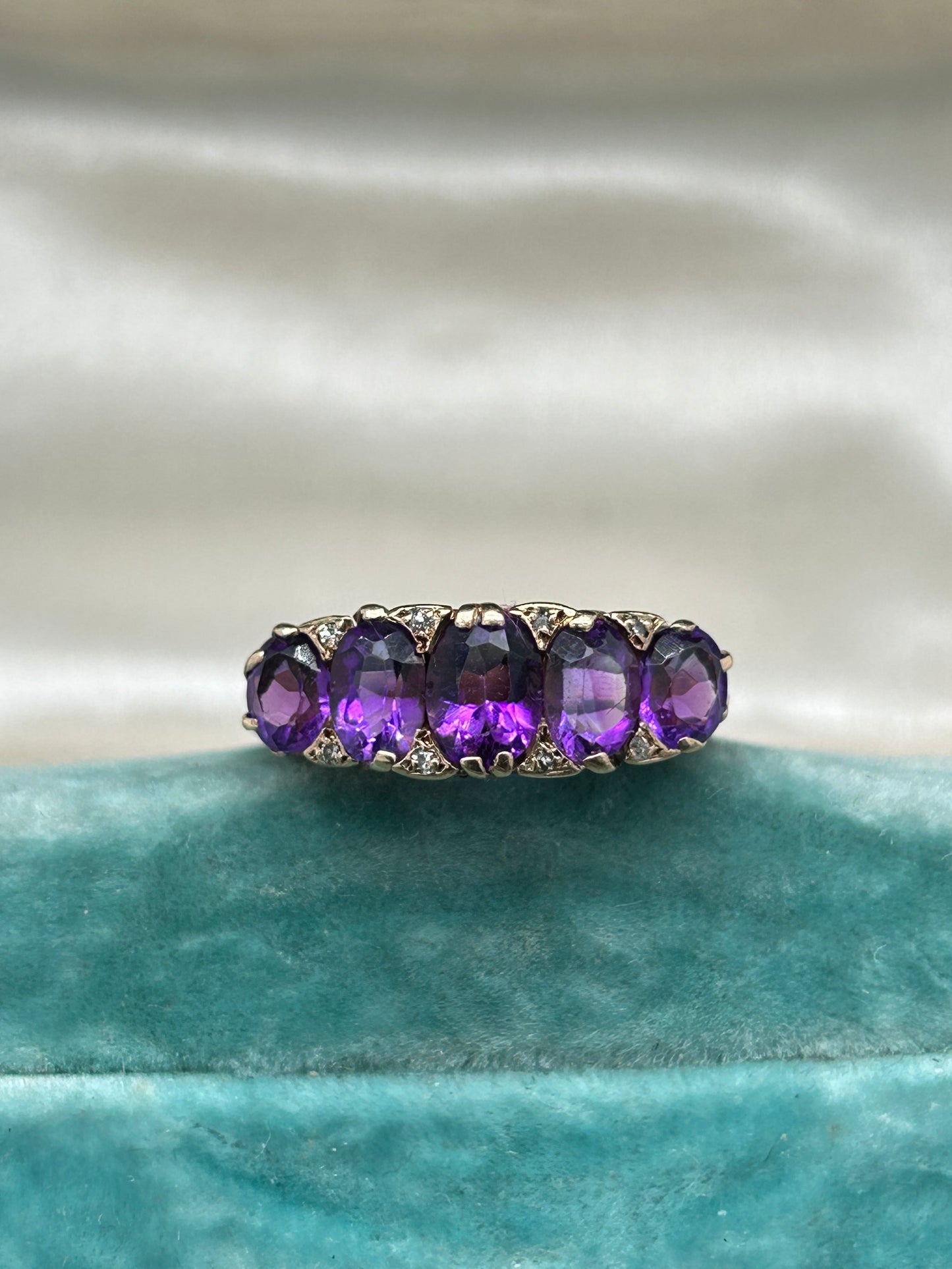 9ct Amethyst 5 stone ring