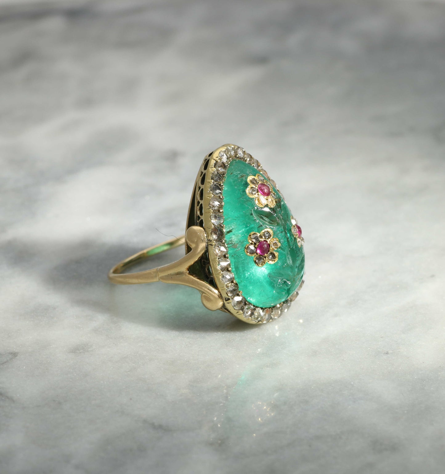 18ct cabochon emerald, ruby and rose cut diamond ring