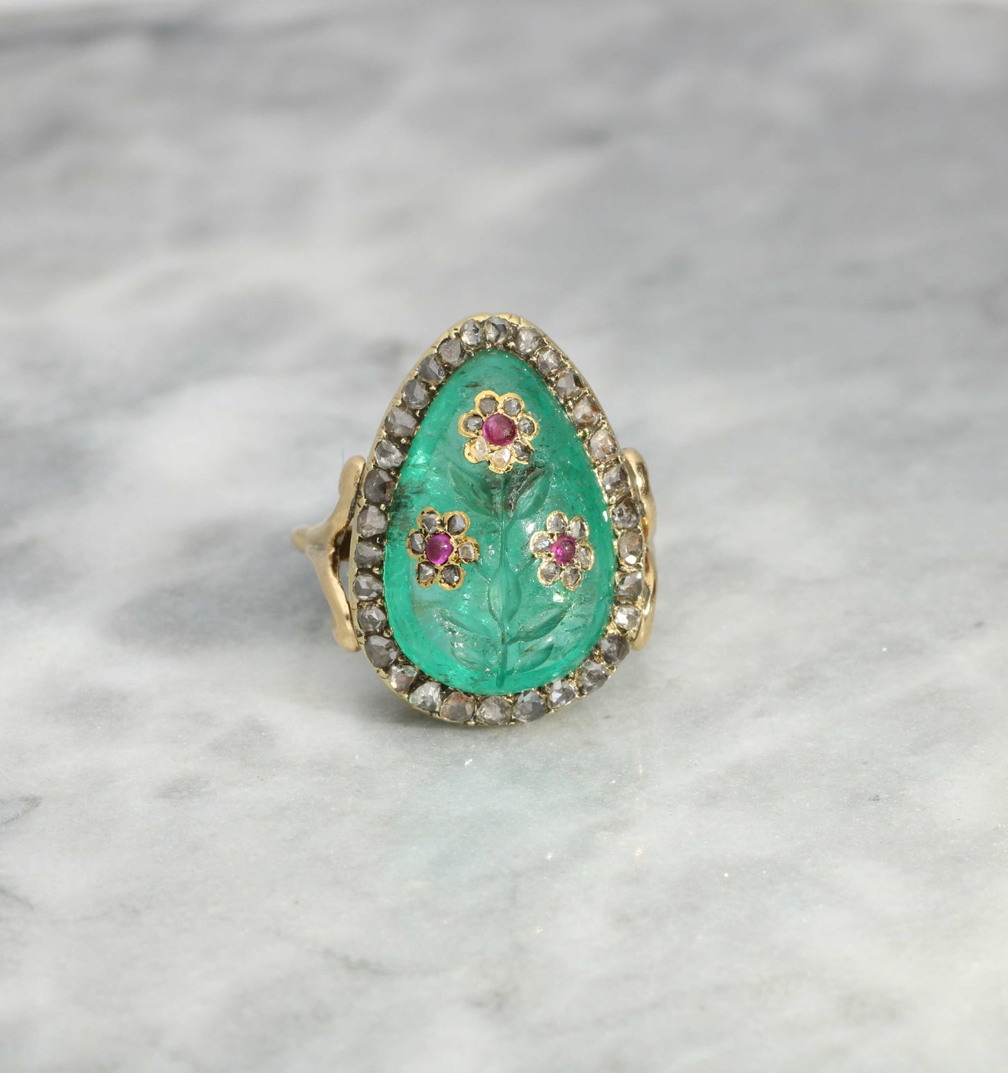 18ct cabochon emerald, ruby and rose cut diamond ring