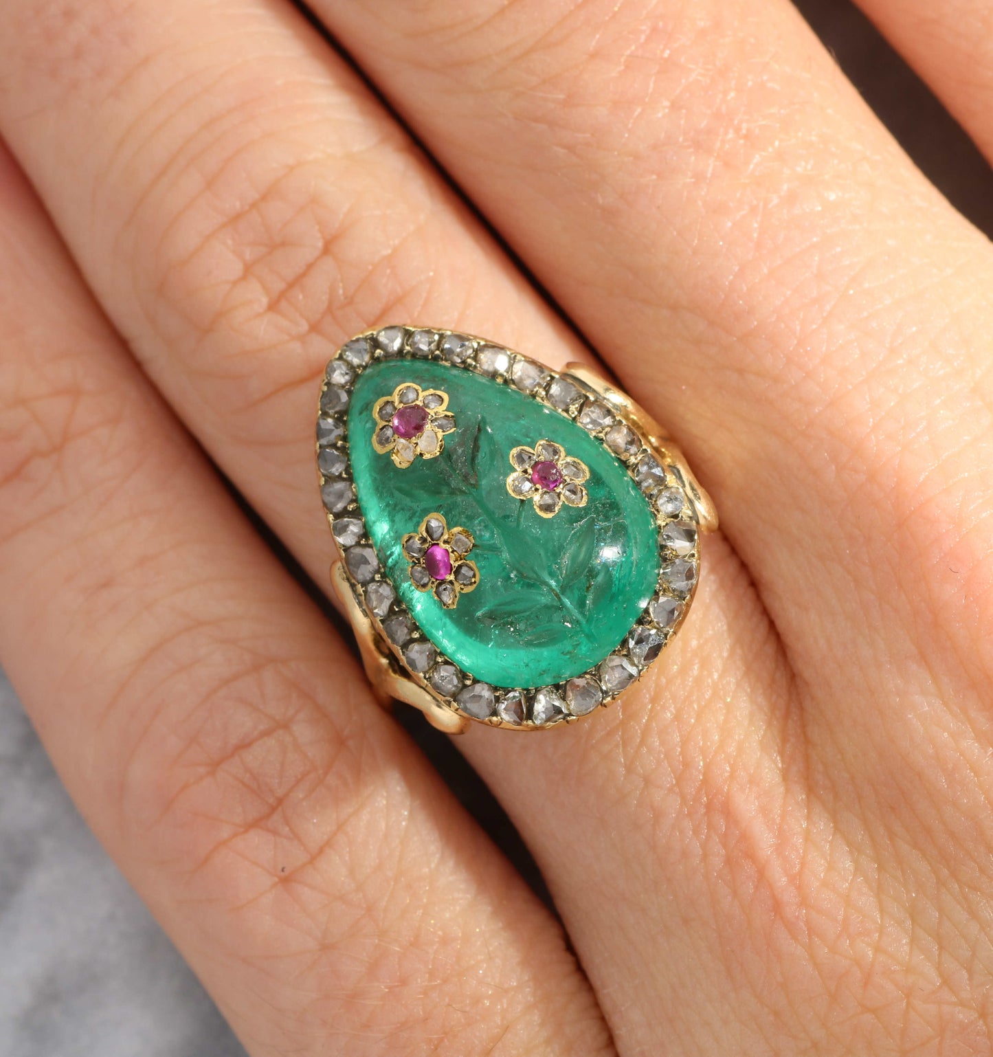 18ct cabochon emerald, ruby and rose cut diamond ring
