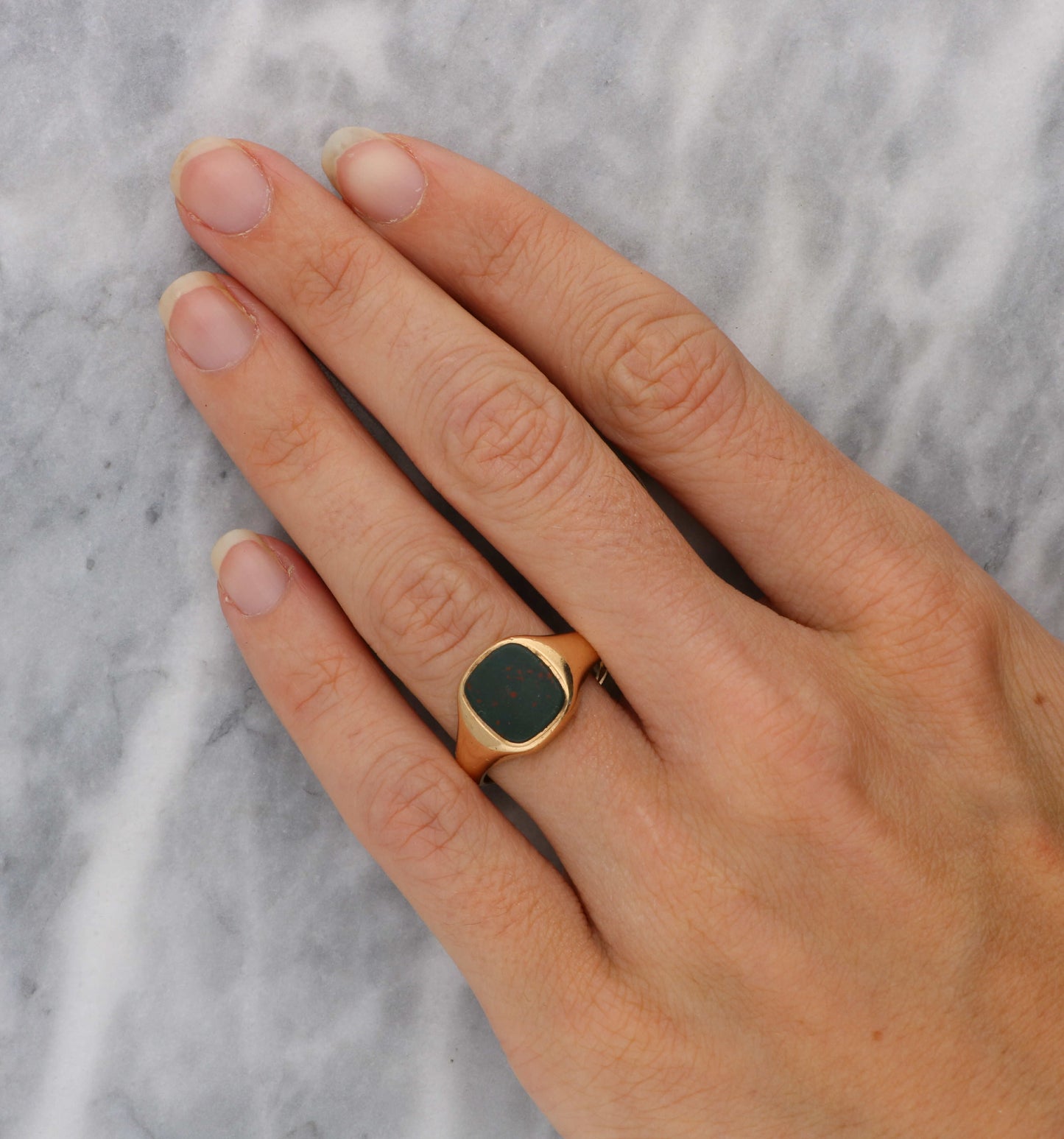 9ct bloodstone signet ring