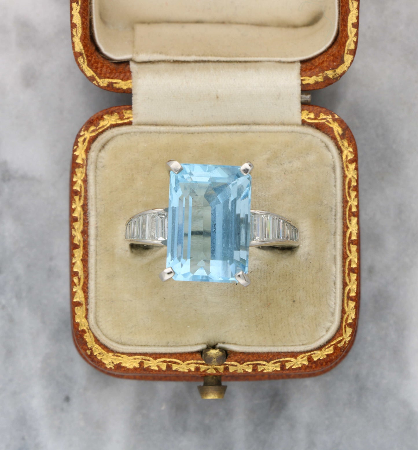 Aquamarine and baguette diamond ring