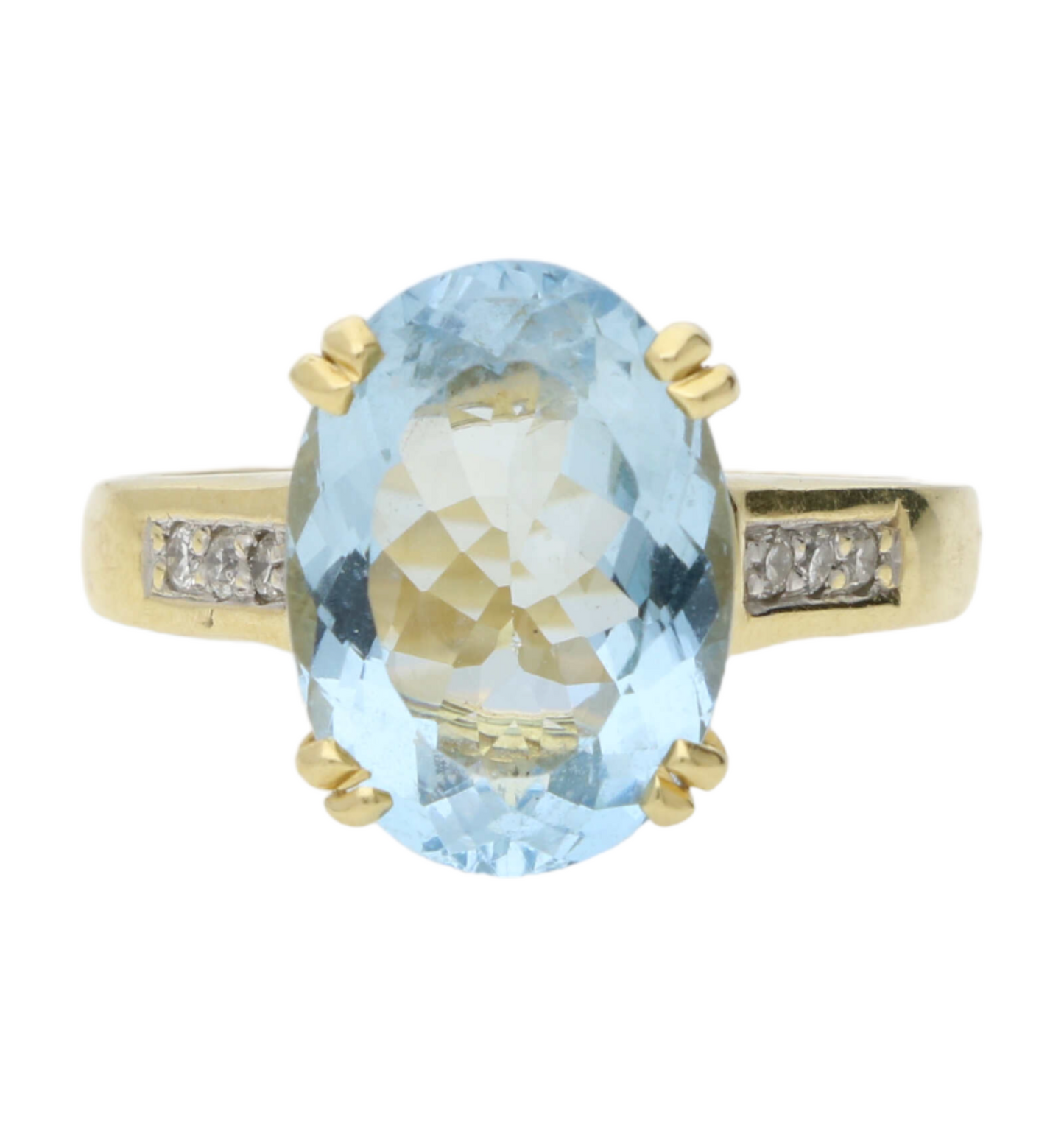18ct aquamarine and diamond ring