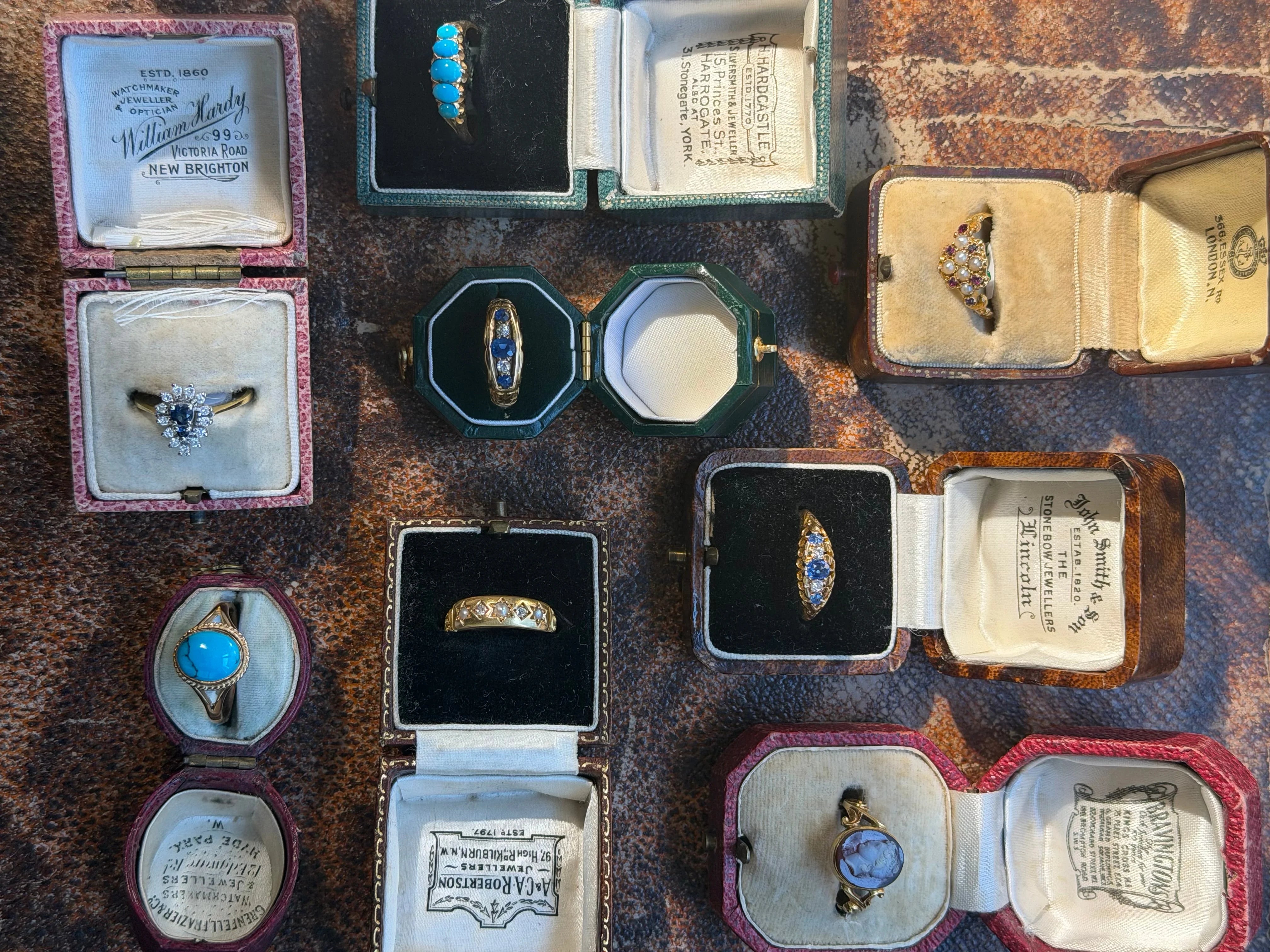 The Perfect Mother's Day Gift: Jewellery That Speaks From the Heart