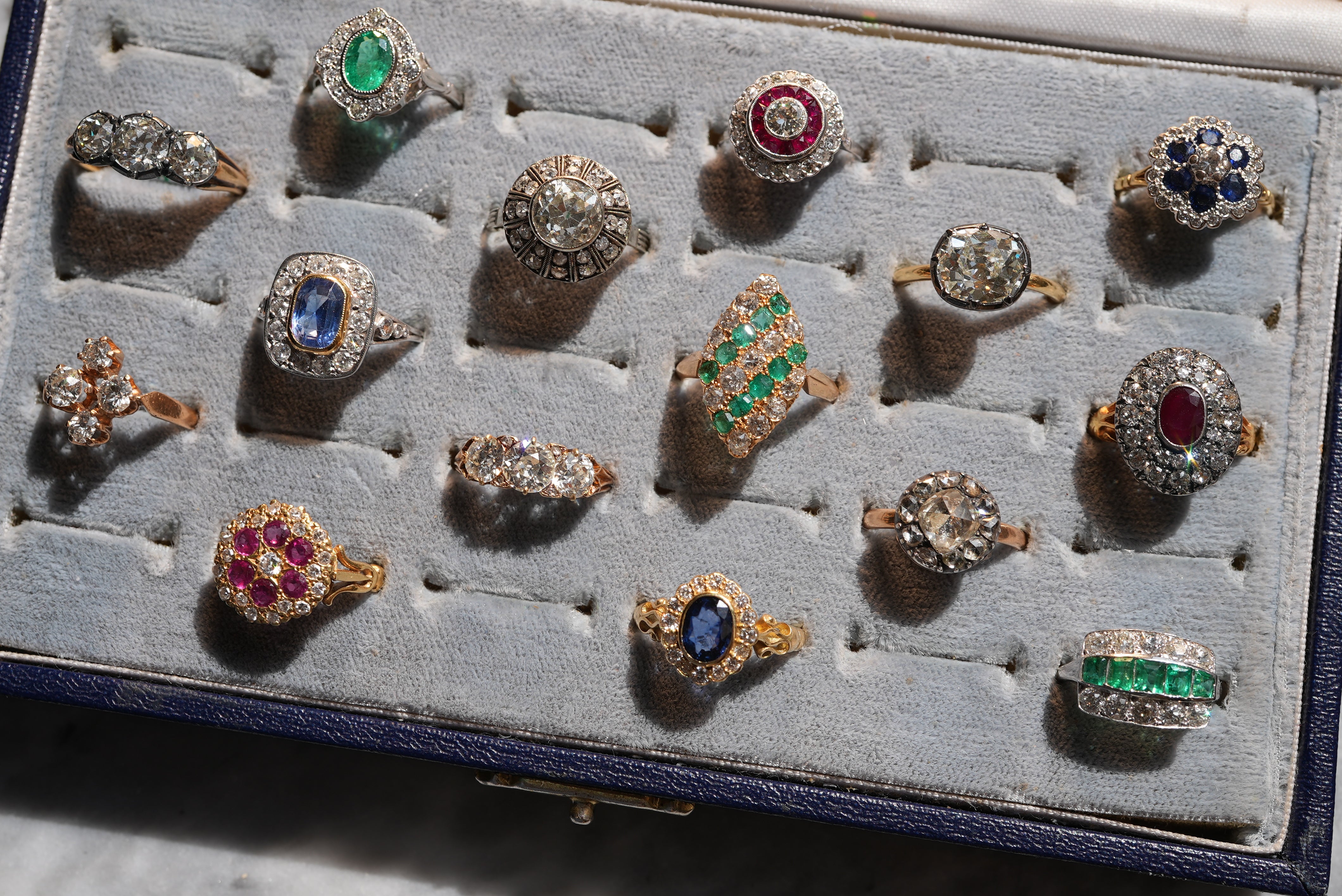 A Guide to Buying Antique Engagement Rings