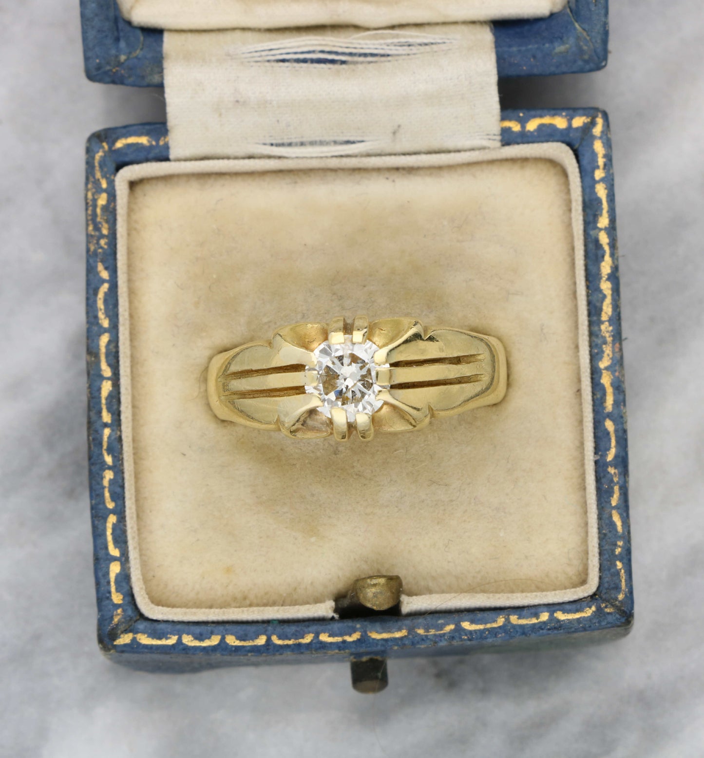 18ct diamond gyspy ring