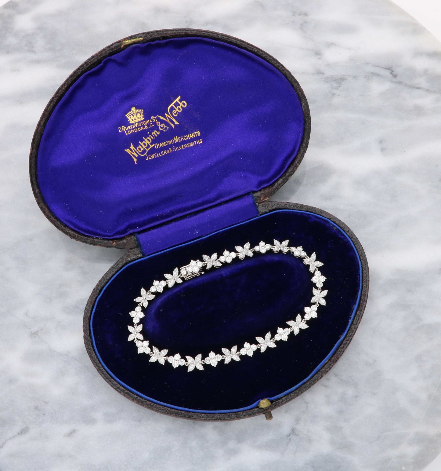 18ct marquise flower diamond line bracelet