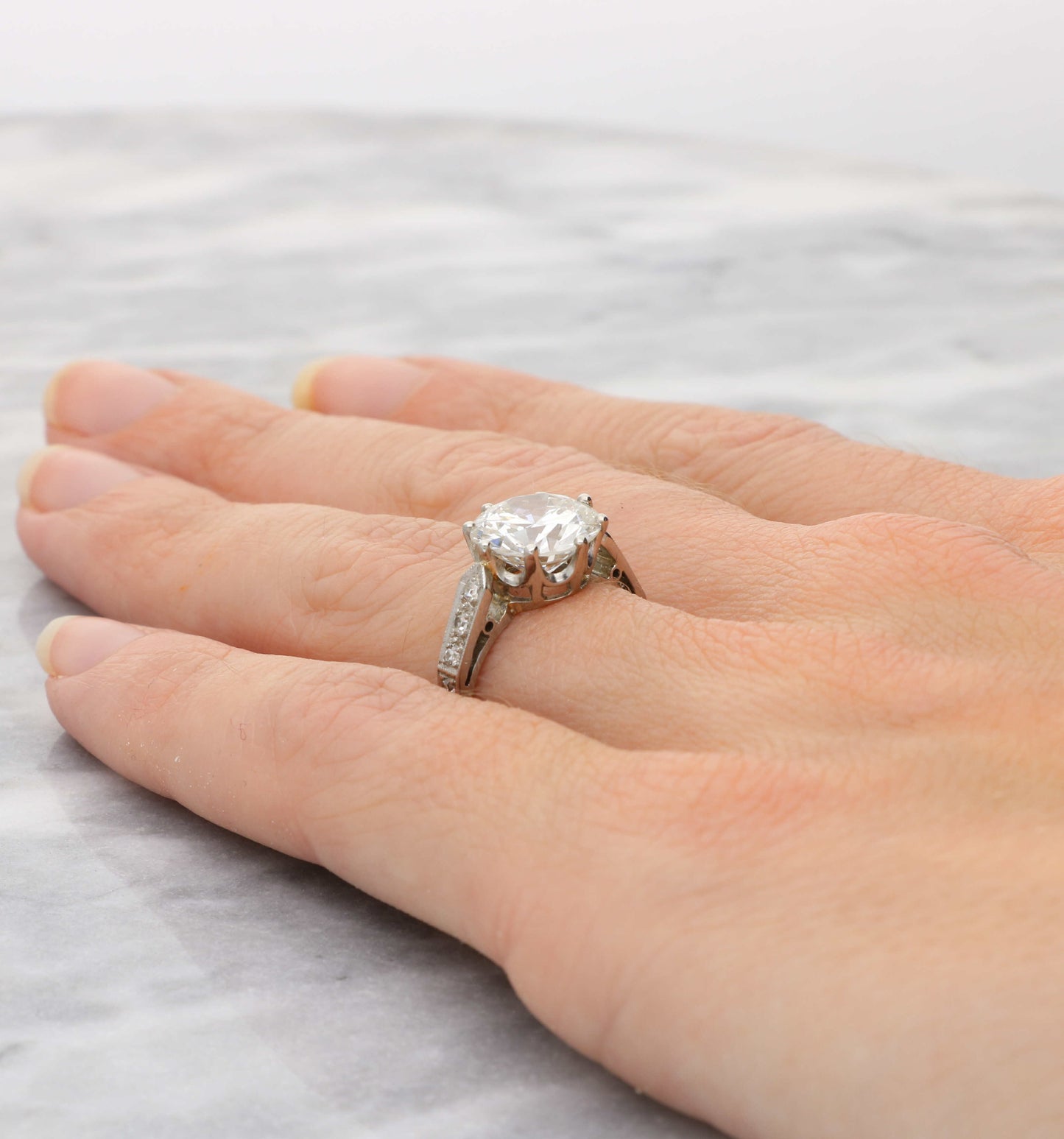 3.34ct I/VVS2 round brilliant diamond engagement ring
