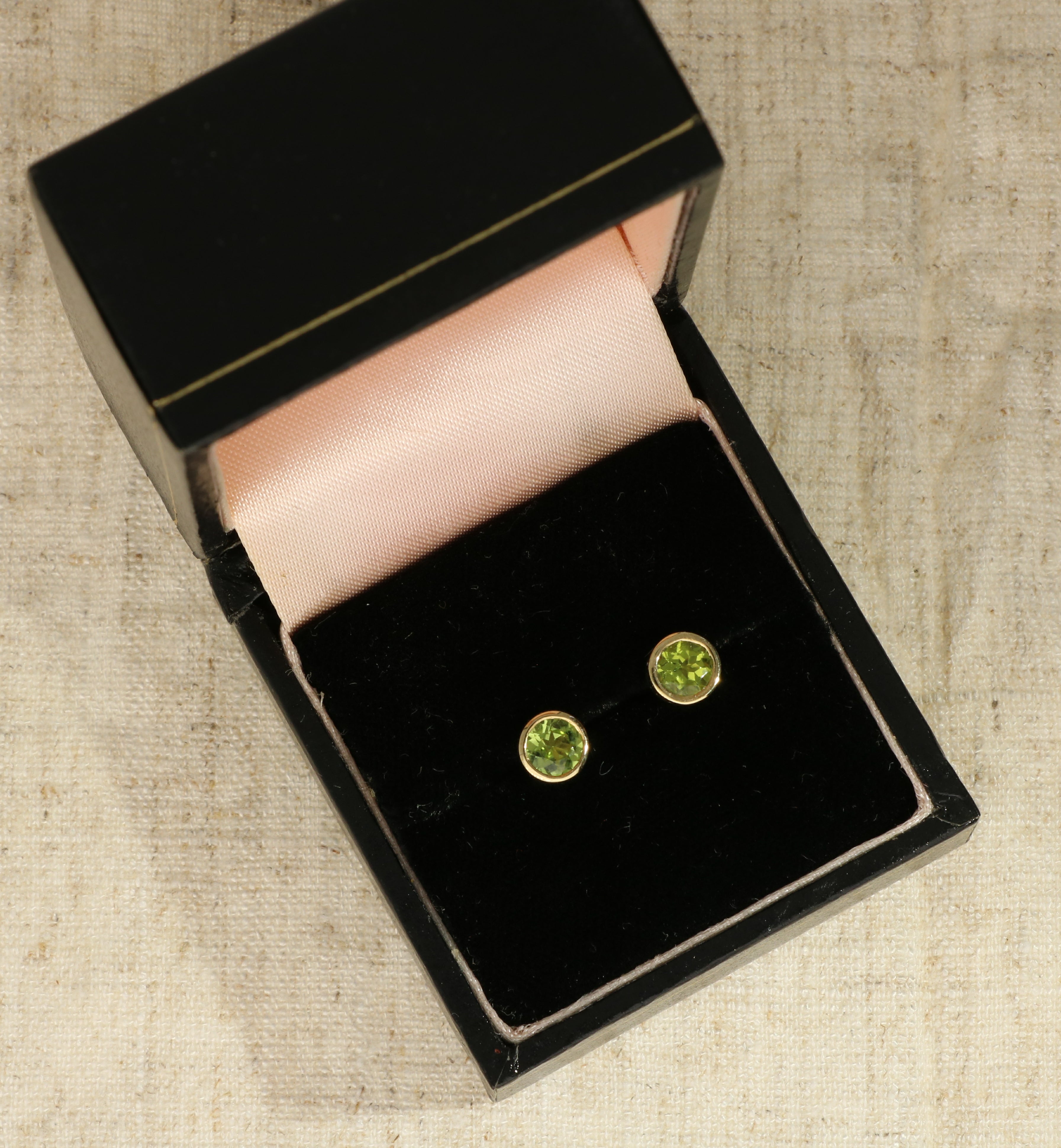 Peridot – Wave Antiques