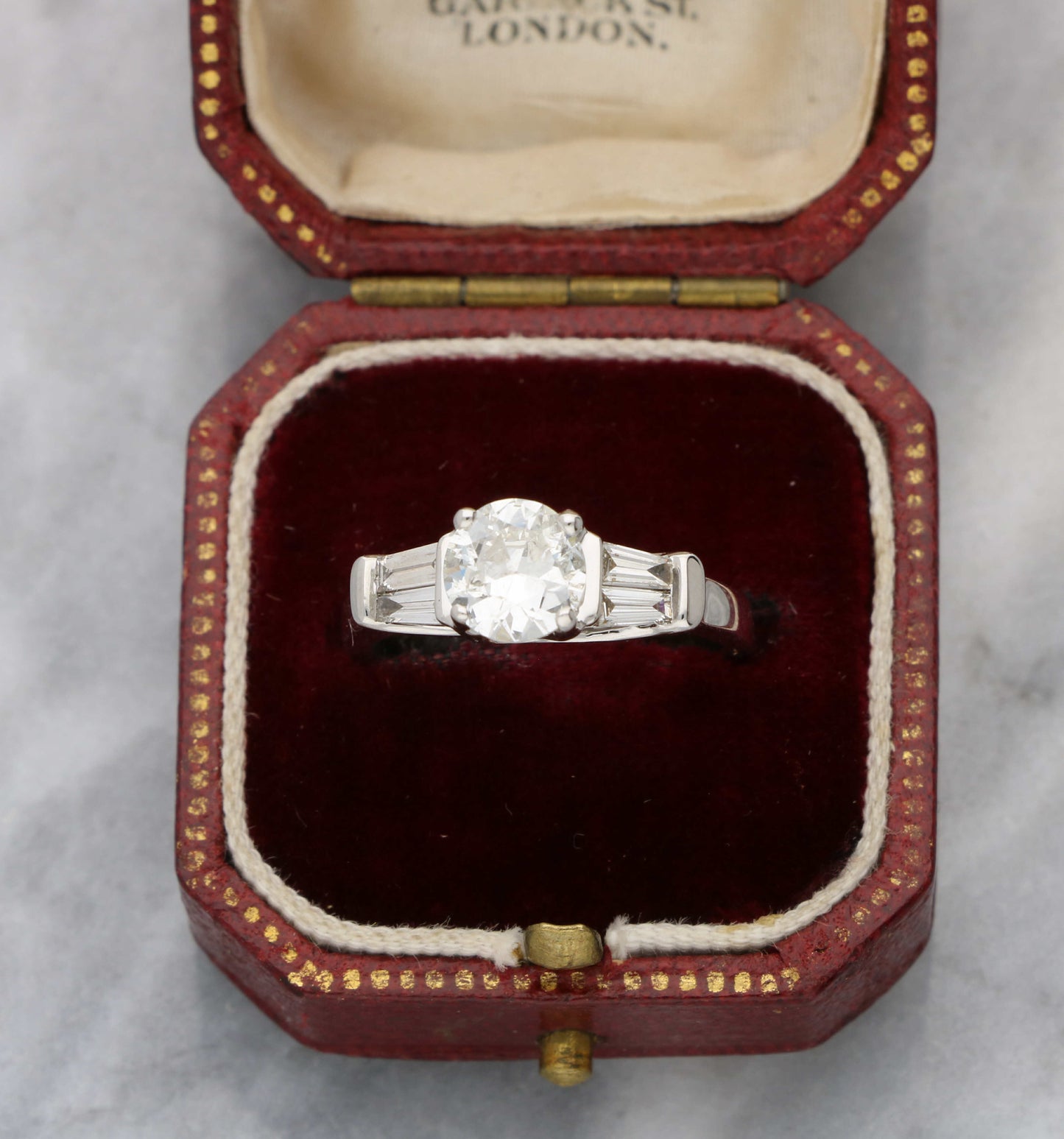 18ct 1.15ct diamond engagement ring