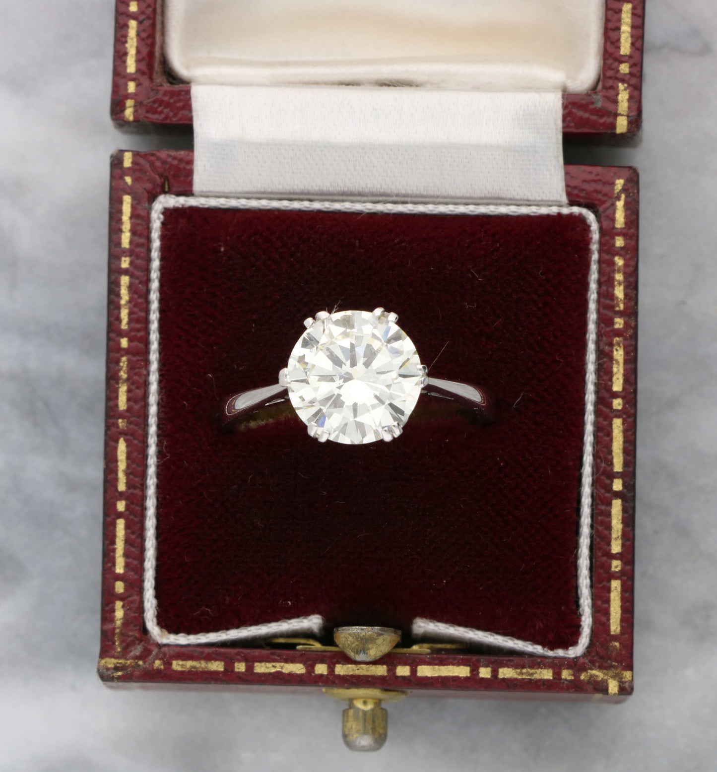 18ct 3.19ct diamond engagement ring