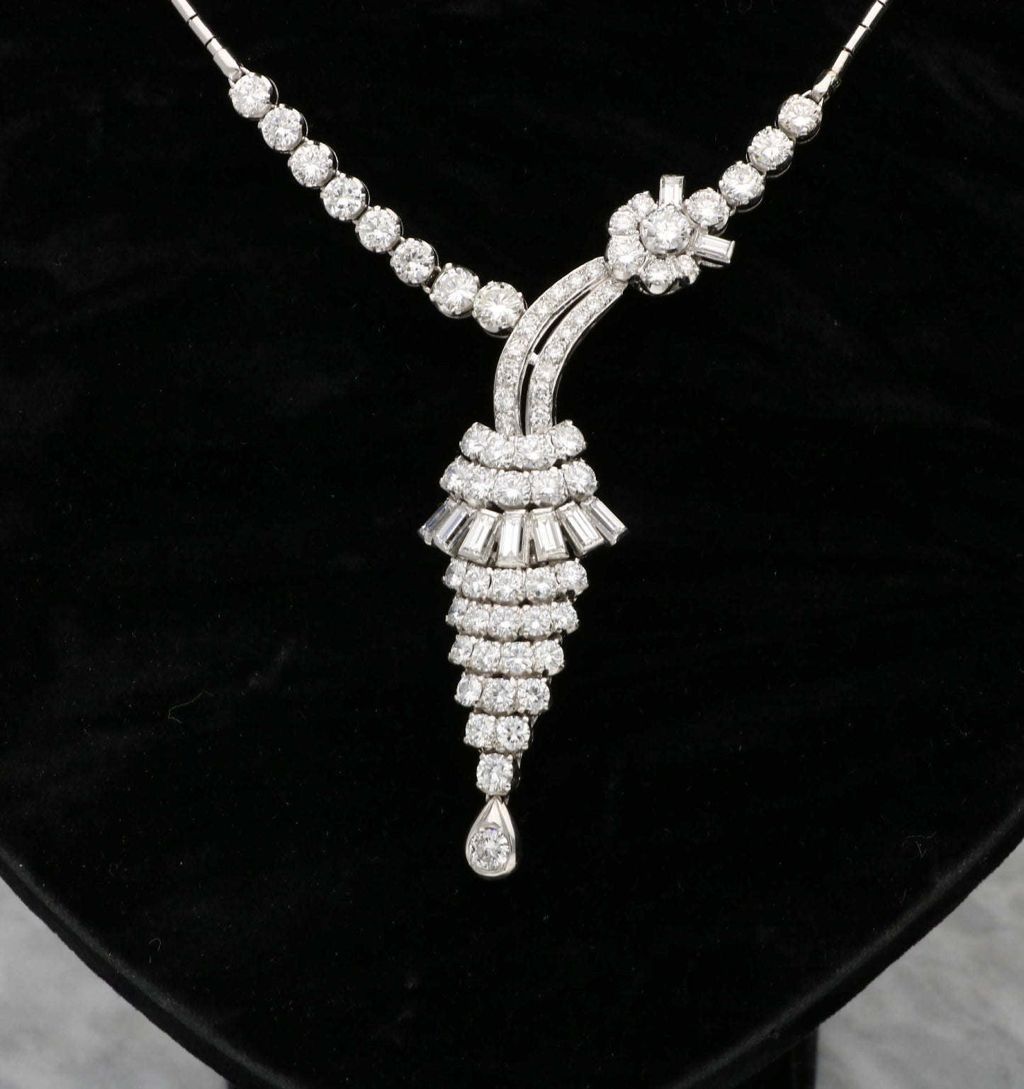 Statement 6.50ct Diamond cocktail necklace