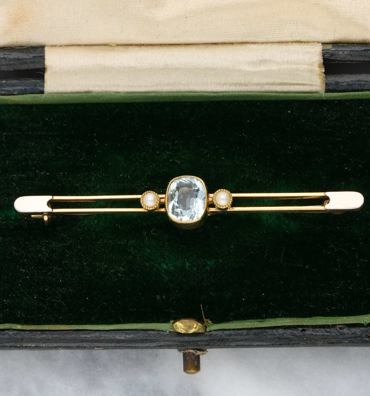 15ct rose gold aquamarine and pearl brooch