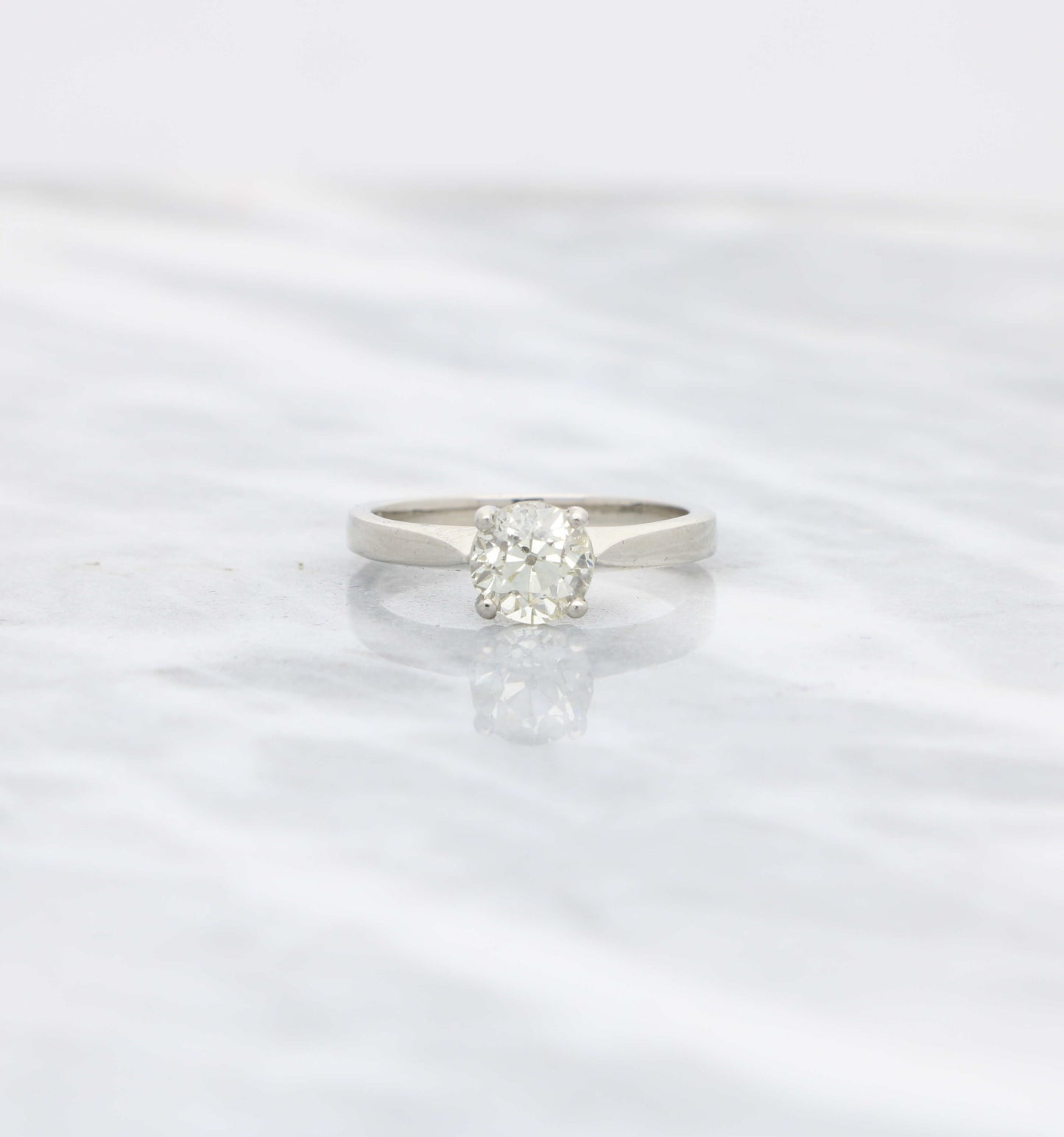 Platinum 1.04ct diamond engagement ring