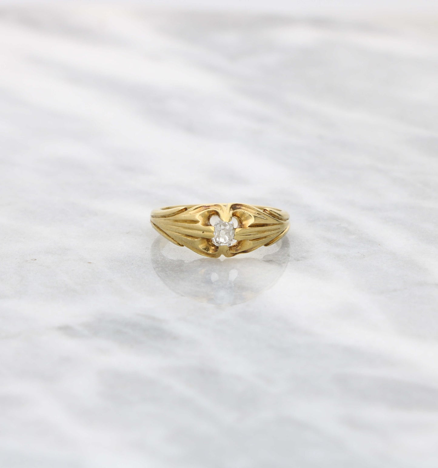 Old cut diamond gold band ring