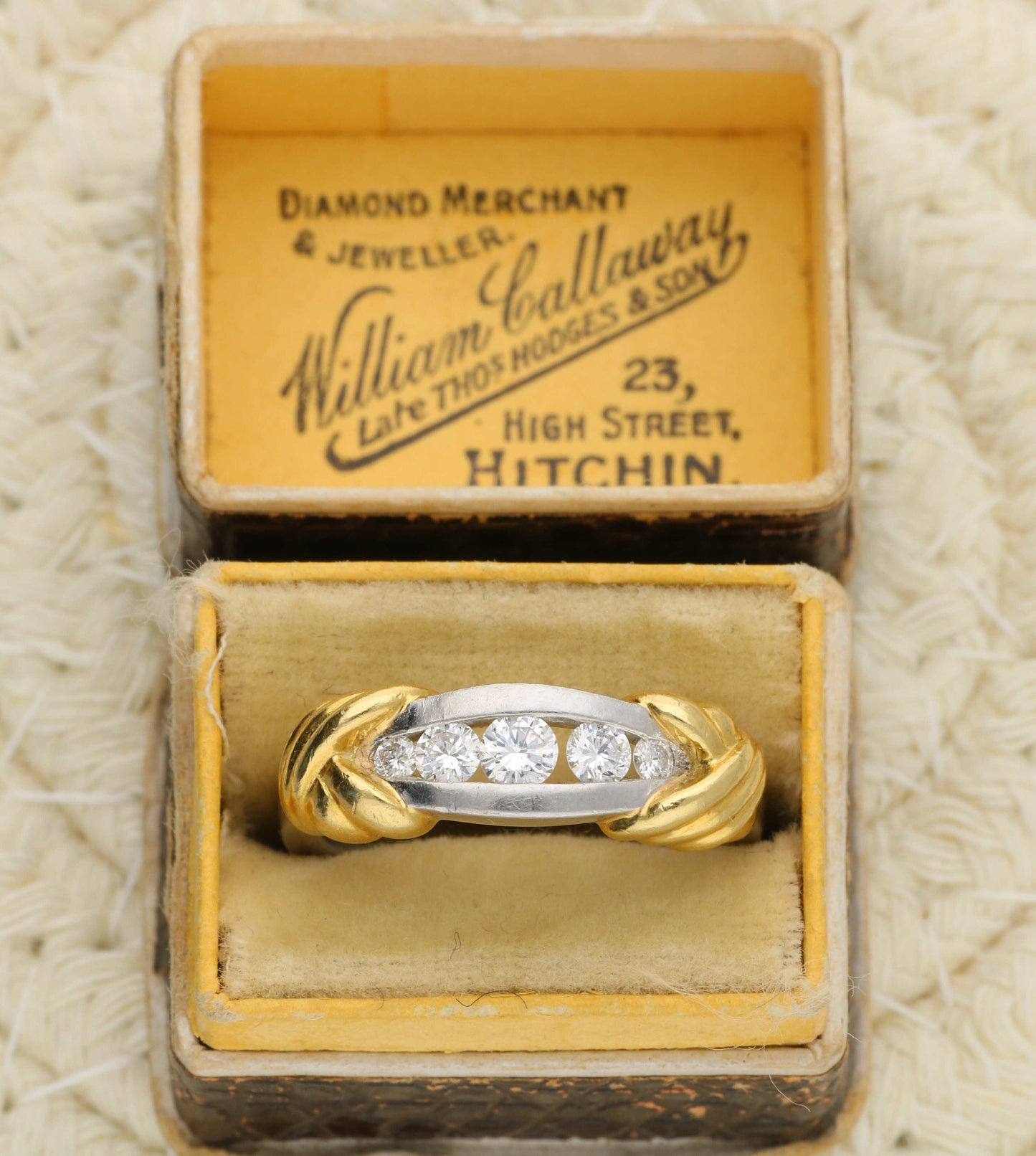 18ct and platinum 5 stone diamond ring
